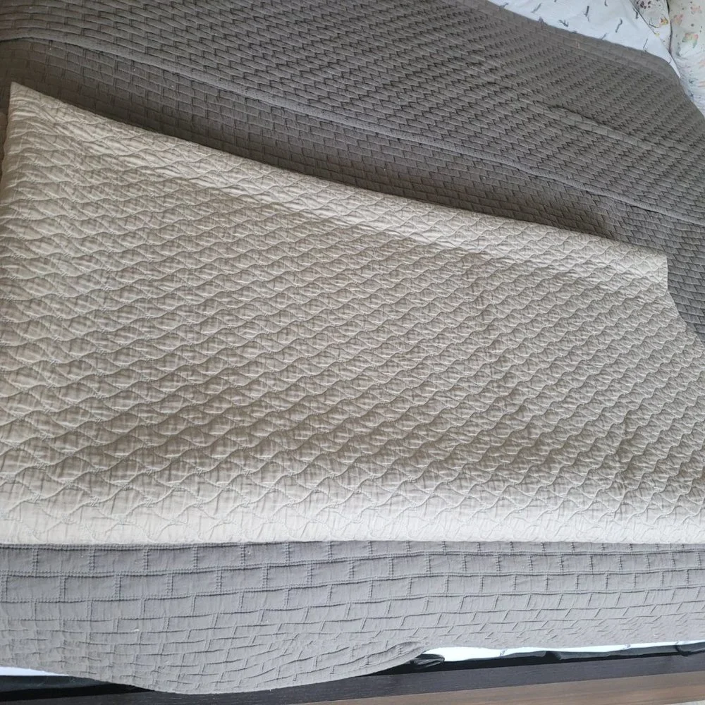 Hotel Collection Coverlet Queen size Cotton&polyester